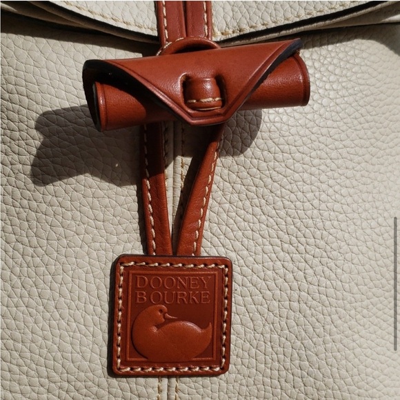 Dooney & Bourke Cream and Brown Crossbody toggle Bag festival boho - Picture 4 of 13